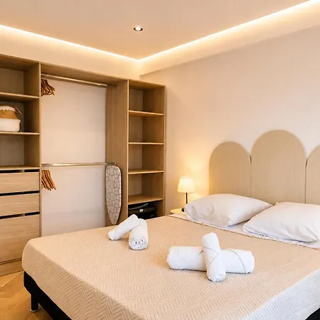 Modern 2-bedroom - Walk To & Old Town 昂蒂布