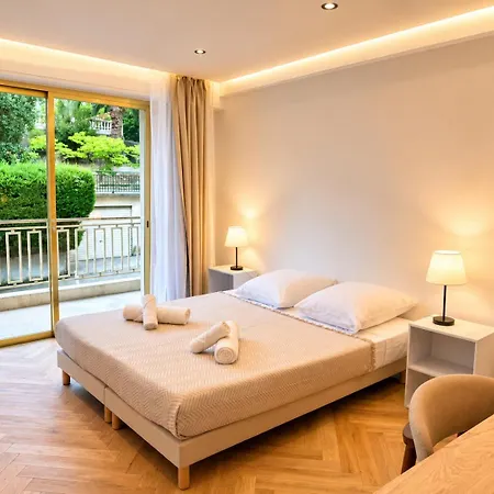Modern 2-bedroom - Walk To & Old Town 公寓 昂蒂布