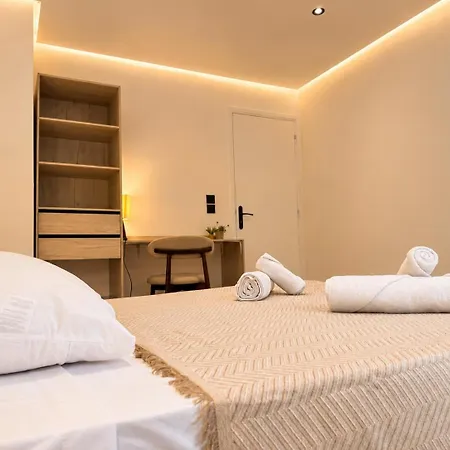 Modern 2-bedroom - Walk To & Old Town 昂蒂布