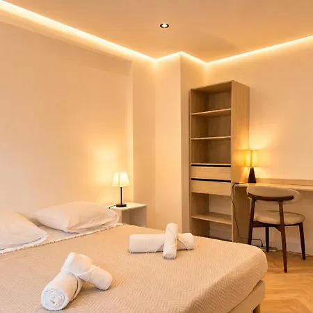 Modern 2-bedroom - Walk To & Old Town Lejlighed *
